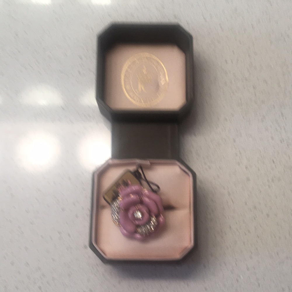 Beautiful Juicy Couture Ring!